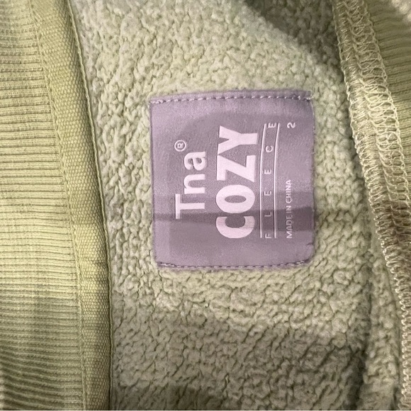 TNA Cozy Fleece Sweatshirt - Picture 2 of 3